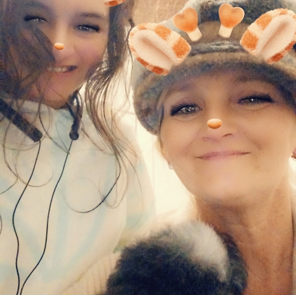 🌸💕Welcome to Pink Icing Boutique 🌸🌸💕Besides being a Posh Ambassador11🌸💕 - Picture 12 of 16